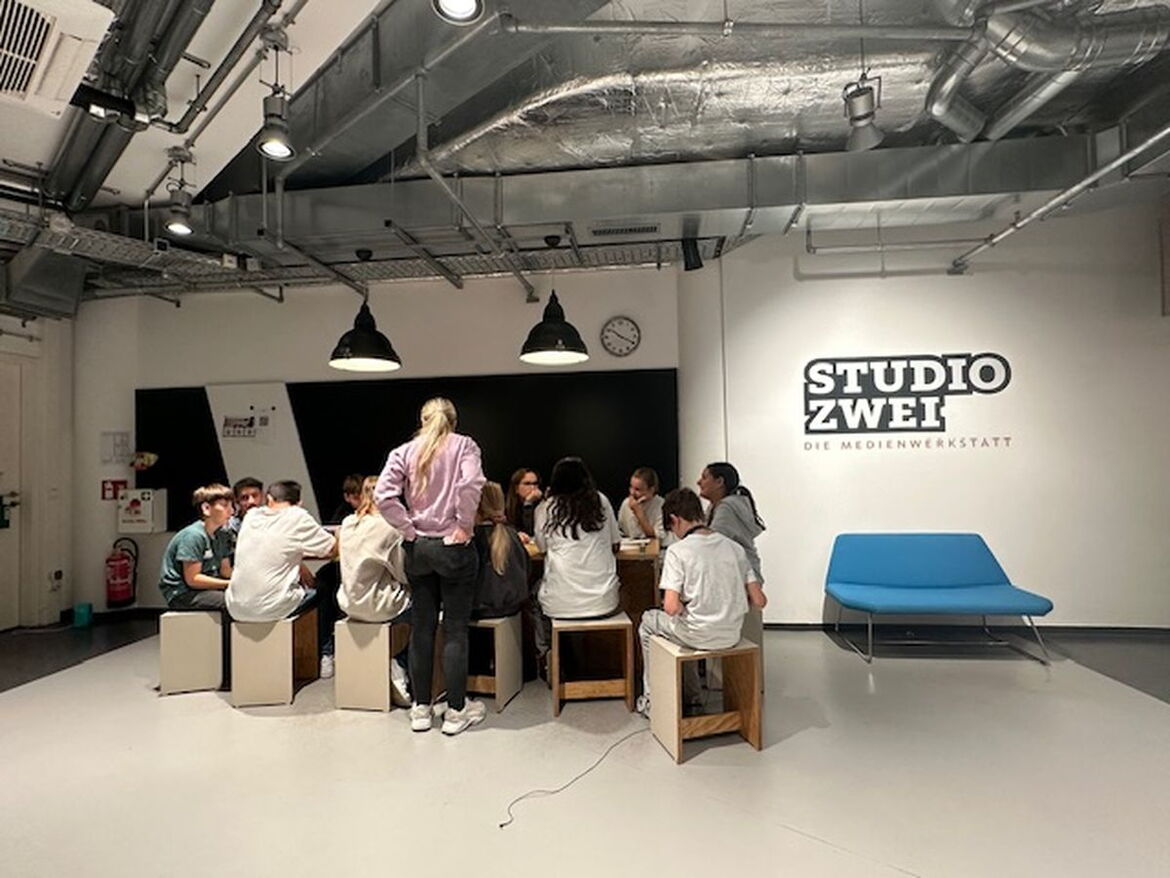 Gruppenbild im Studio