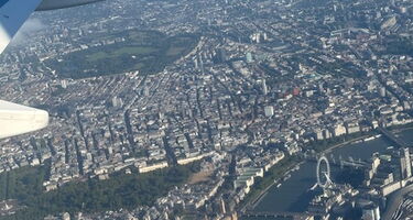 Blick aus dem Flieger über London