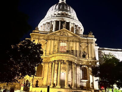 St. Paul’s Cathedral bei Nacht